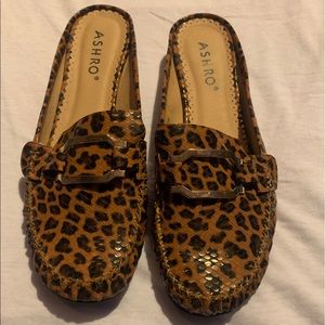 leopard print slides with little wedge